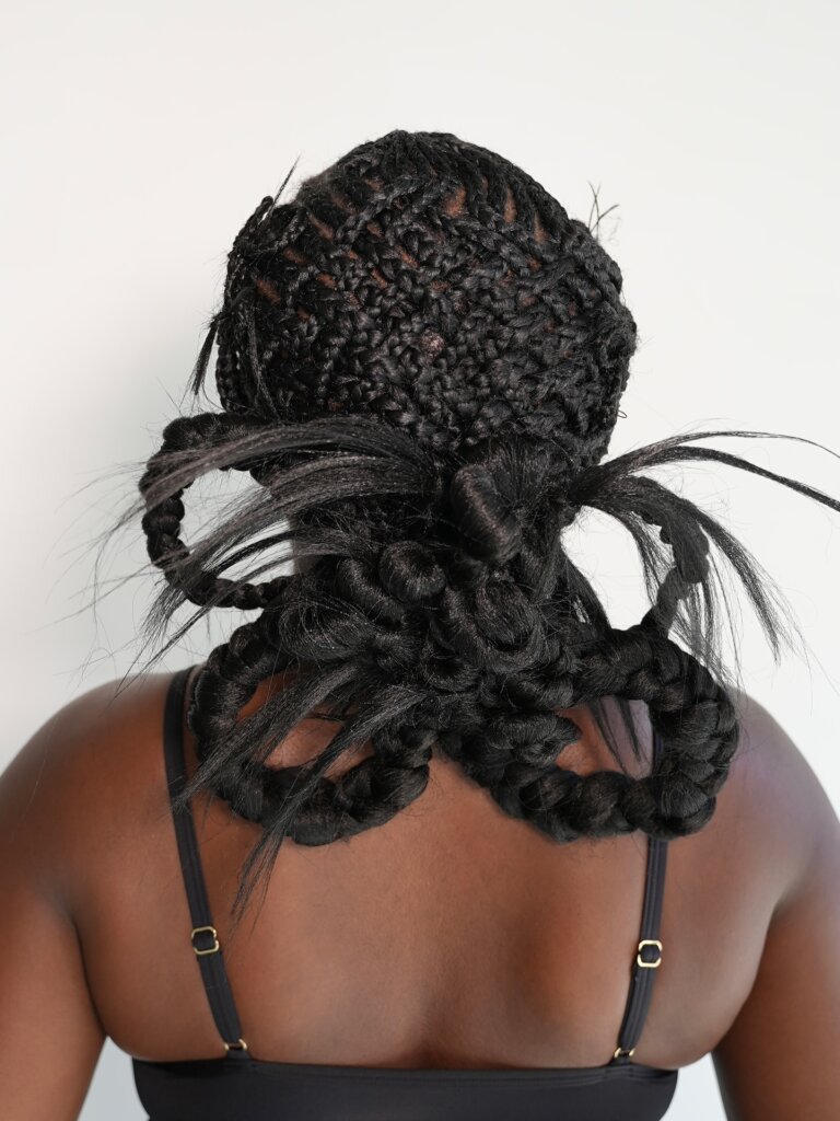 Criss-Cross knotless box braids style