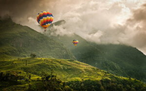 Explore Sri Lanka: From Coastal Beauty to Mountain Thrills 
