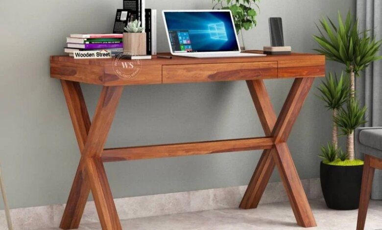 Computer table