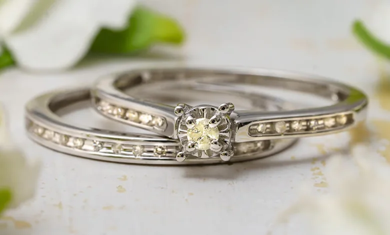 lab grown diamond wedding band