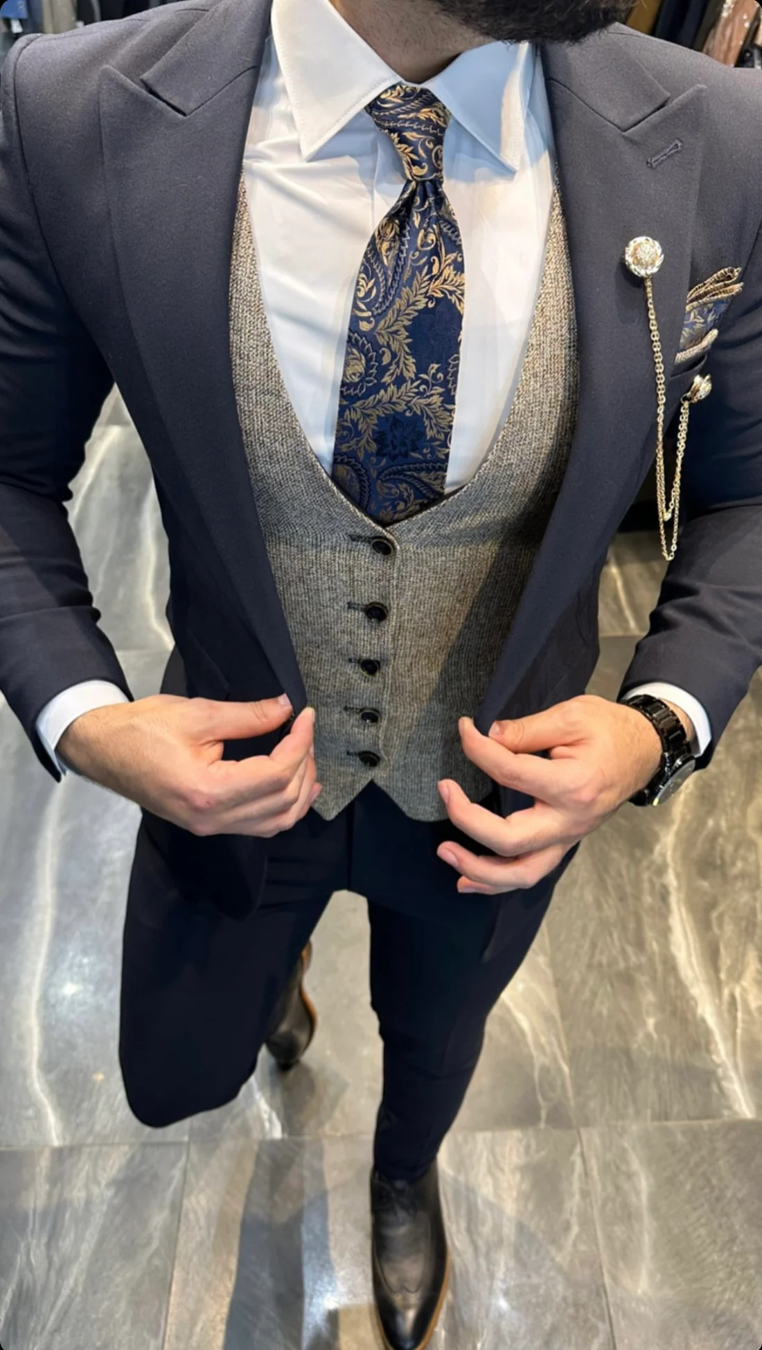 suits