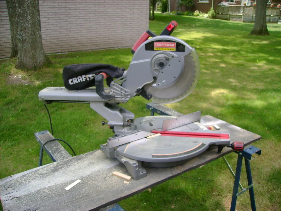 digital miter saw measuring system