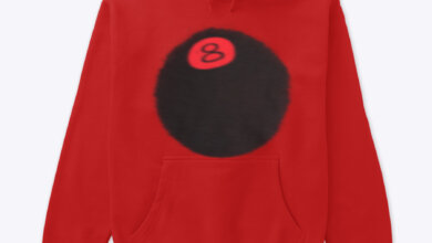 8-BALL-FADE-RED-HOODIE-