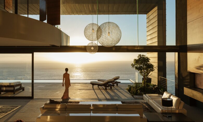 Luxury hotel stays in UAE