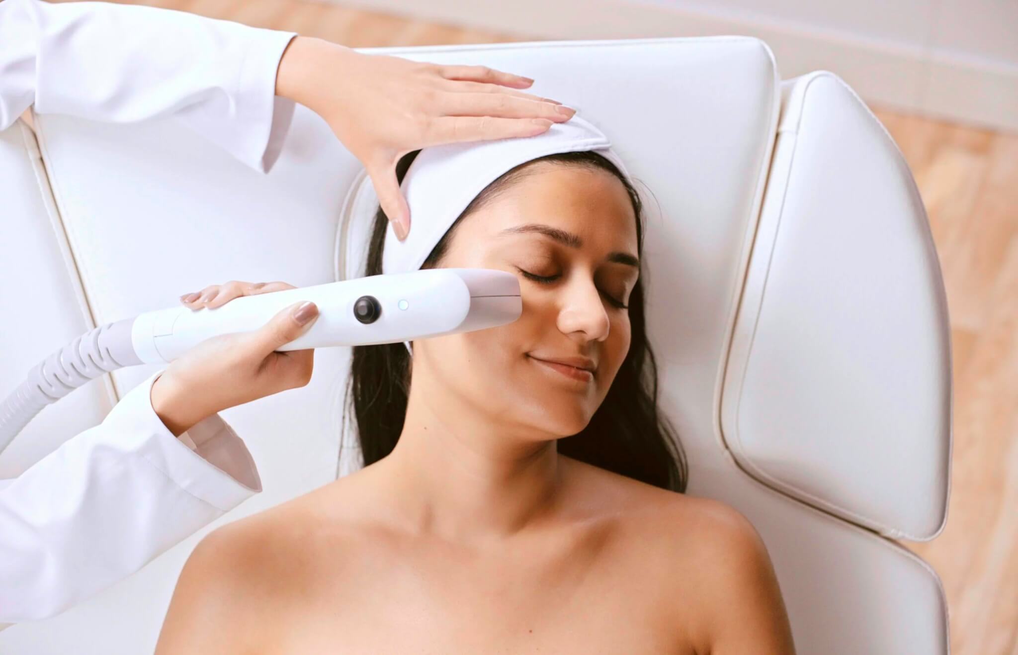 Laser Skin Tightening and Clean Beauty Do They Work Together