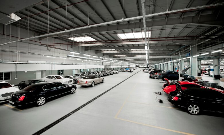 car garage Dubai