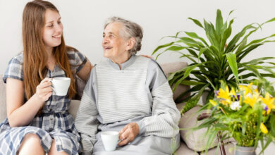Looking for compassionate caretakers for elderly in Mumbai? Pranyaas provides trusted elderly care services at home with personalized support and companionship.