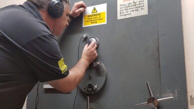 safe opening locksmith