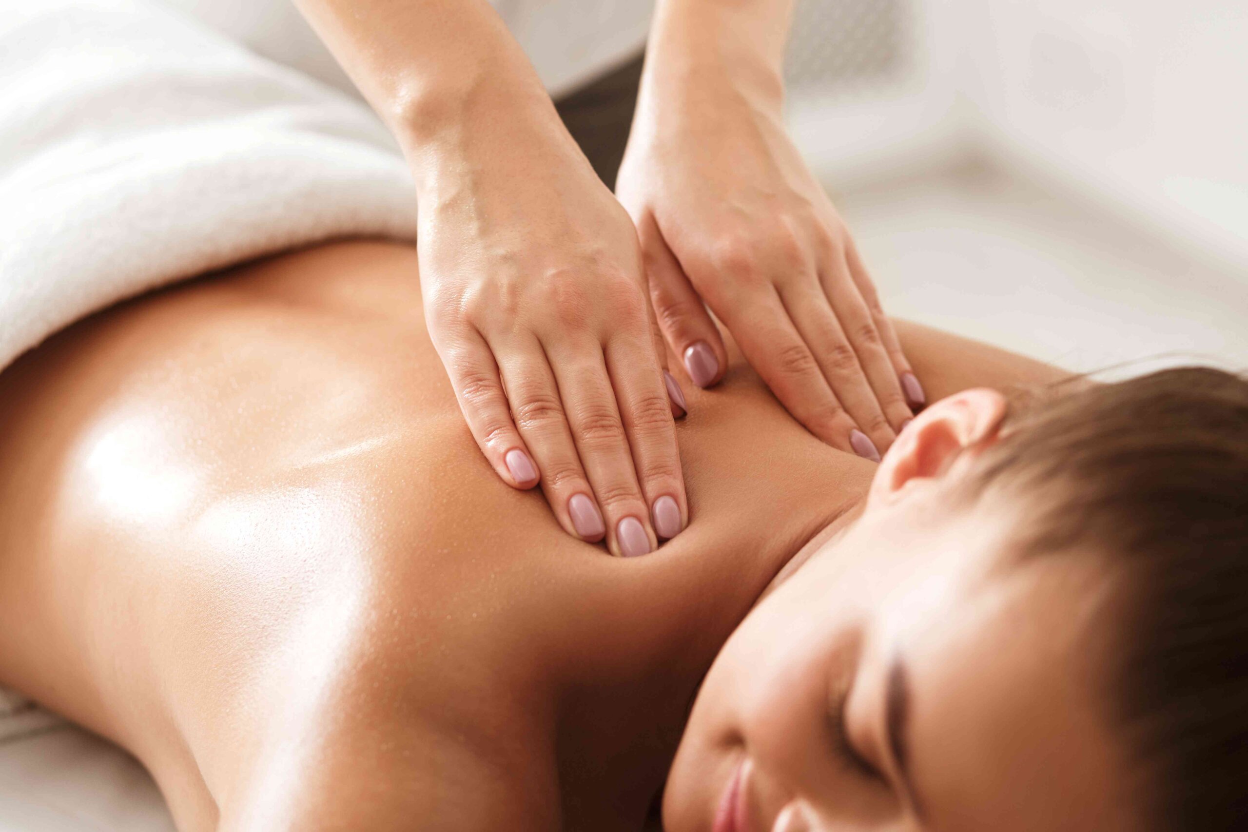 What health benefits come from a Swedish body massage?