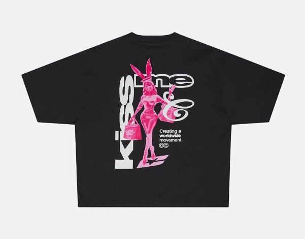 KISS THE BUNNY TEE BLACK